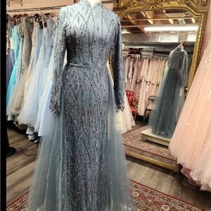 It is an evening dress the colour is different from the photo it gos for pinkish